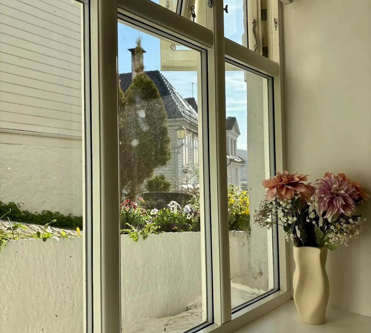 Apartment Behind Bryggen In Bergen Norway